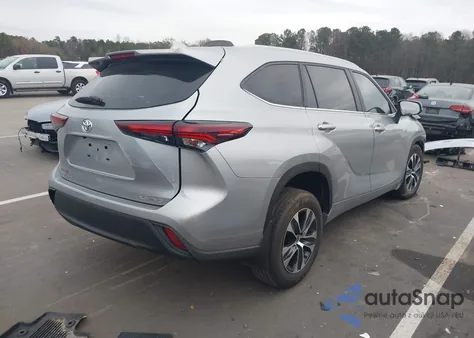 2025 Toyota Highlander Xle z USA, uszkodzony, nr VIN 5TDKDRBH1SS588057